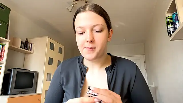 JammieMickiewicz online show from 25, 3, 2026