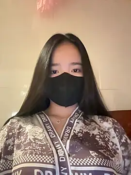 Gwen879 online show from 19, 3, 2026