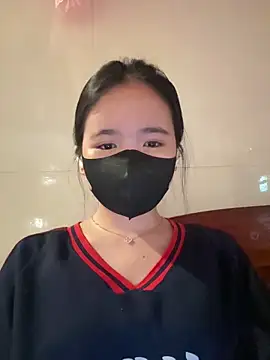 Gwen879 online show from 16, 4, 2026