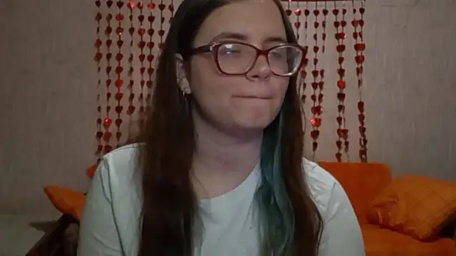 Miyabeee online show from 12, 2, 2026