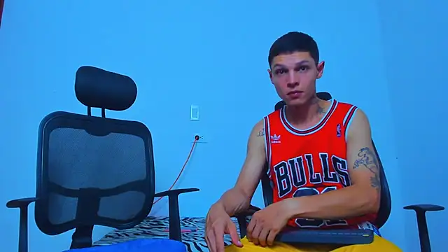 Thomas-Wil online show from 5, 5, 2026