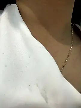 Single-momm22 online show from 8, 1, 2026