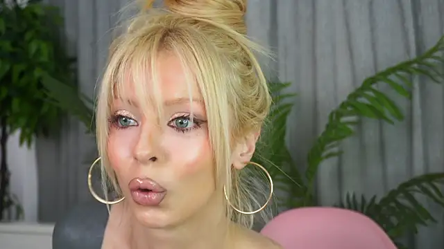 LanaReals online show from 12, 3, 2026