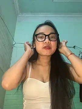 Snapshot of Leeeiu chatting on 12, 1, 2026 Leeeiu online show from 12, 1, 2026