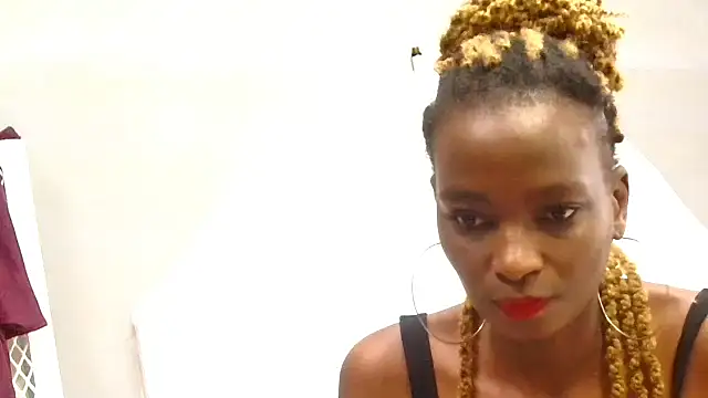 Snapshot of TallDivaNoir chatting on 9, 7, 2026 TallDivaNoir online show from 9, 7, 2026