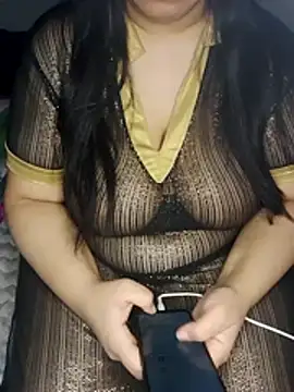 Curvymoza online show from 15, 2, 2026