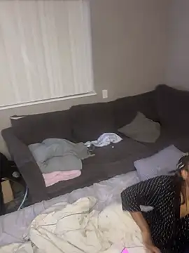 Snapshot of prettyprincess03 chatting on 6, 2, 2026 prettyprincess03 online show from 6, 2, 2026