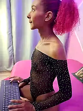 isaabellaa   online show from 7, 2, 2026