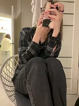 Persephone Kore online show from 11, 1, 2026