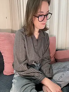 Persephone Kore online show from 5, 3, 2026