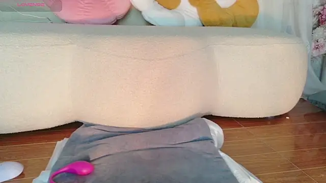 Snapshot of Bee_bee1 chatting on 21, 3, 2026 Bee bee1 online show from 21, 3, 2026