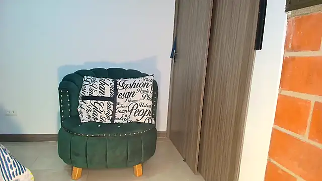 thalianapraadaa  online show from 26, 2, 2026