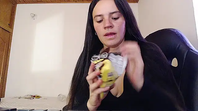 Shanel Lozano online show from 23, 5, 2026