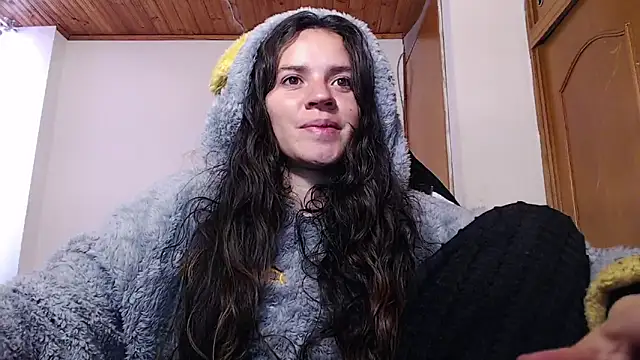 Shanel Lozano online show from 1, 2, 2026