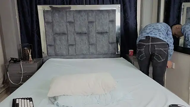 LeoMonnroe online show from 11, 2, 2026