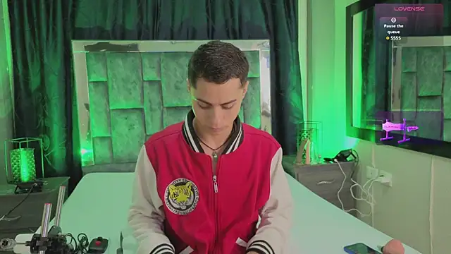 LeoMonnroe online show from 5, 3, 2026