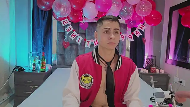 LeoMonnroe online show from 12, 2, 2026