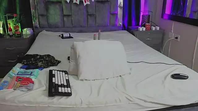 LeoMonnroe online show from 14, 2, 2026