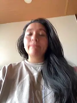 Veronica Wins  online show from 11, 2, 2026