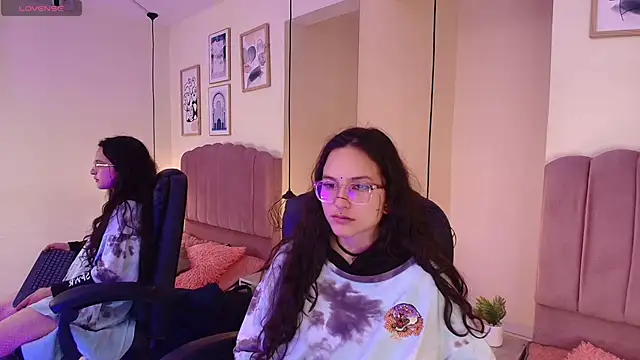 Hanabie  online show from 6, 2, 2026