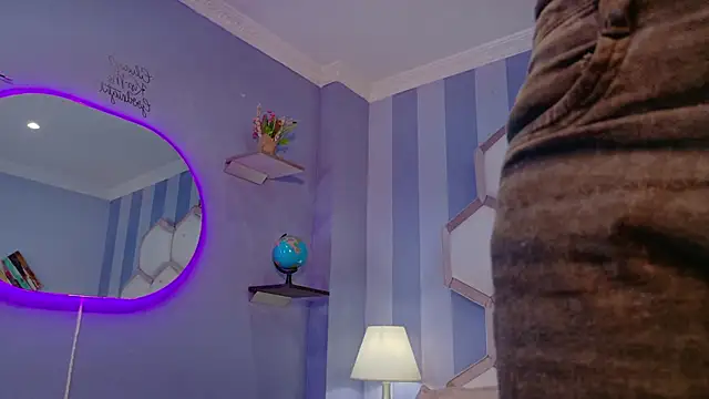 yvi taylor online show from 7, 4, 2026