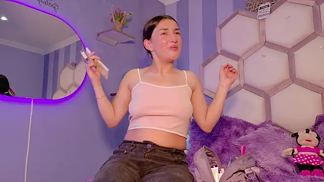 yvi taylor online show from 2, 4, 2026