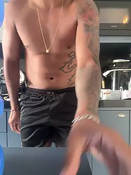 Gustavo17model online show from 19, 1, 2026