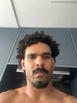 Gustavo17model online show from 8, 1, 2026