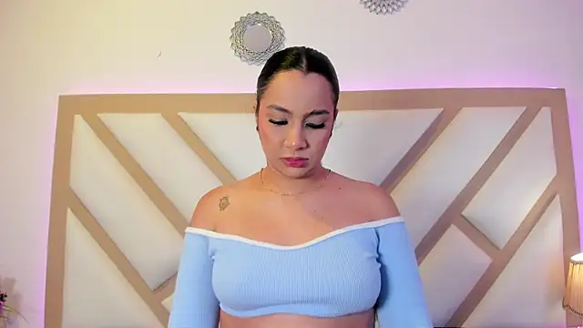 Snapshot of Alexxa_Carter chatting on 25, 6, 2026 Alexxa Carter online show from 25, 6, 2026