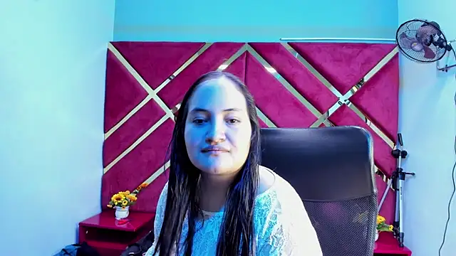 Snapshot of MiaRouss69 chatting on 14, 2, 2026 MiaRouss69 online show from 14, 2, 2026