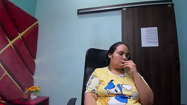 Snapshot of MiaRouss69 chatting on 28, 2, 2026 MiaRouss69 online show from 28, 2, 2026