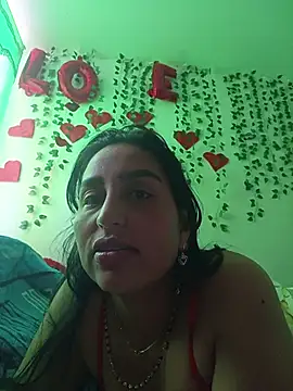 Snapshot of LunaRouuse_ chatting on 24, 6, 2026 LunaRouuse online show from 24, 6, 2026