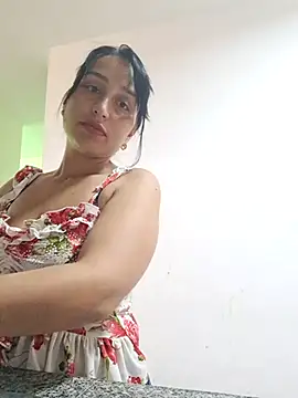 Snapshot of LunaRouuse_ chatting on 20, 2, 2026 LunaRouuse online show from 20, 2, 2026