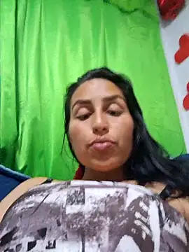 Snapshot of LunaRouuse_ chatting on 28, 2, 2026 LunaRouuse online show from 28, 2, 2026