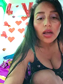 Snapshot of LunaRouuse_ chatting on 18, 2, 2026 LunaRouuse online show from 18, 2, 2026