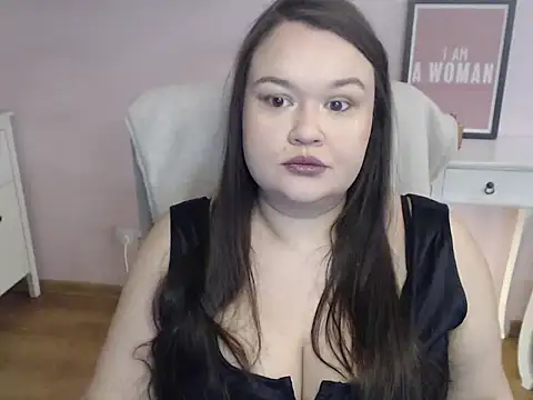 Snapshot of HollyDanceSoul chatting on 4, 2, 2026 HollyDanceSoul online show from 4, 2, 2026