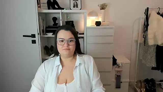 Snapshot of HollyDanceSoul chatting on 28, 2, 2026 HollyDanceSoul online show from 28, 2, 2026