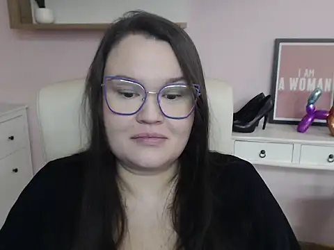 Snapshot of HollyDanceSoul chatting on 13, 1, 2026 HollyDanceSoul online show from 13, 1, 2026