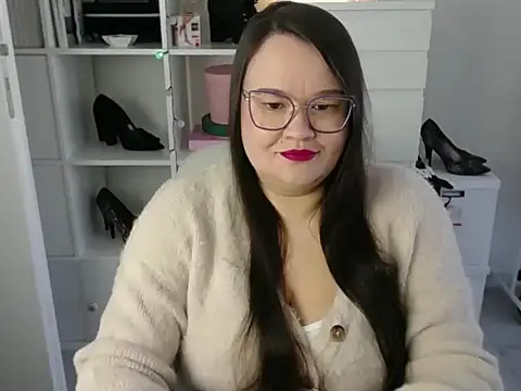 HollyDanceSoul online show from 7, 3, 2026