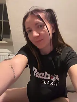 Marina und Jayden online show from 7, 4, 2026