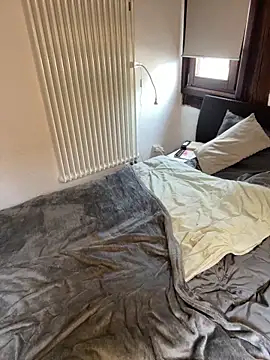 midnight ballerina  online show from 15, 2, 2026