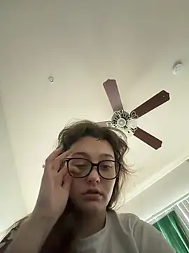 julia4thewin online show from 24, 4, 2026