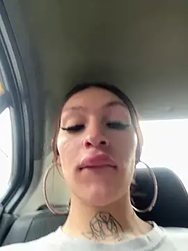 lizz lunna online show from 23, 4, 2026
