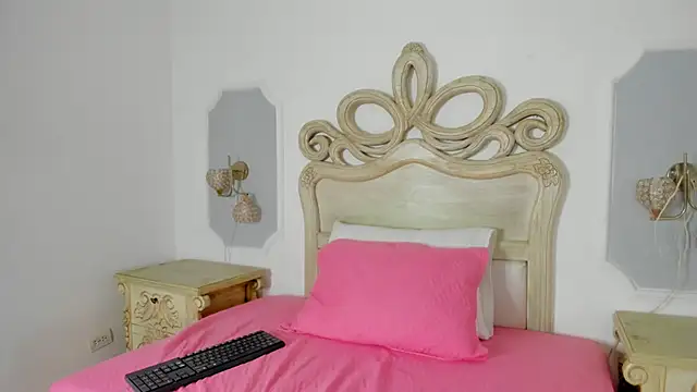 paulina lux online show from 26, 3, 2026