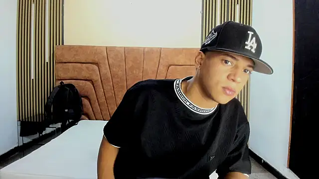 MATHY ROBERT online show from 10, 1, 2026