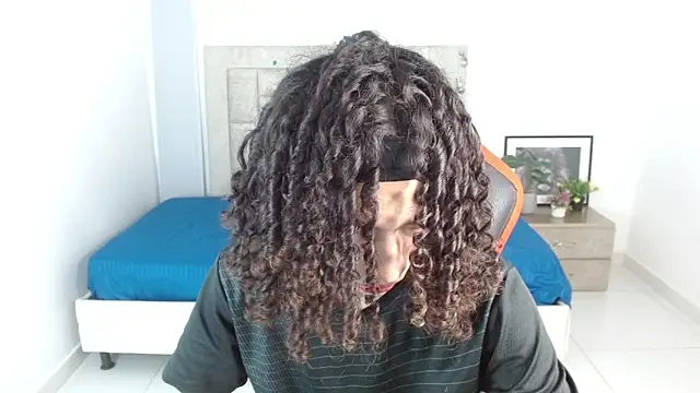 Axel fox77 online show from 6, 2, 2026