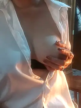 Snapshot of Myna_999 chatting on 6, 3, 2026 Myna 999 online show from 6, 3, 2026