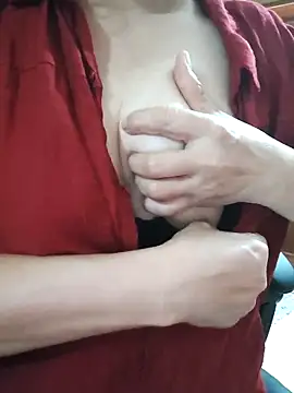 Snapshot of Myna_999 chatting on 16, 4, 2026 Myna 999 online show from 16, 4, 2026