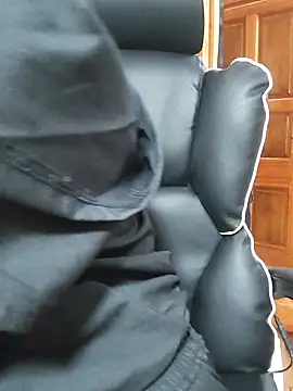 Snapshot of Myna_999 chatting on 4, 4, 2026 Myna 999 online show from 4, 4, 2026