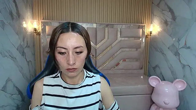 katalina r  online show from 15, 3, 2026